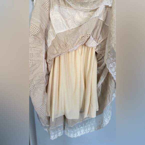 Stunning Tiered Dress - Picture 4 of 5